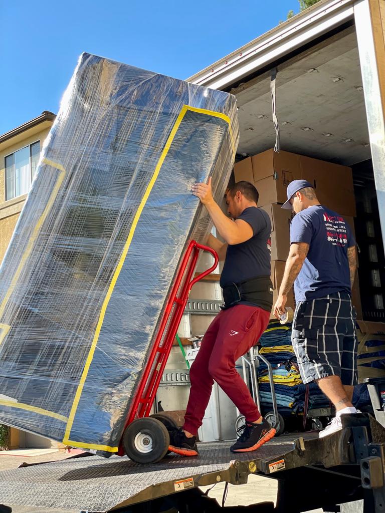 The Best Furniture Movers for a StressFree Move in San Diego